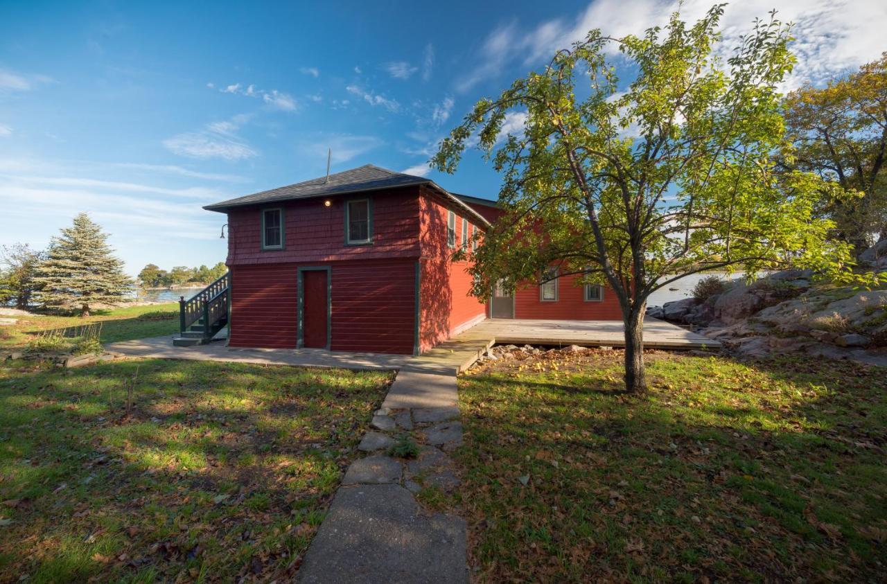 Whiskey River Cottages Formerly Seaway Slips Clayton Exterior foto